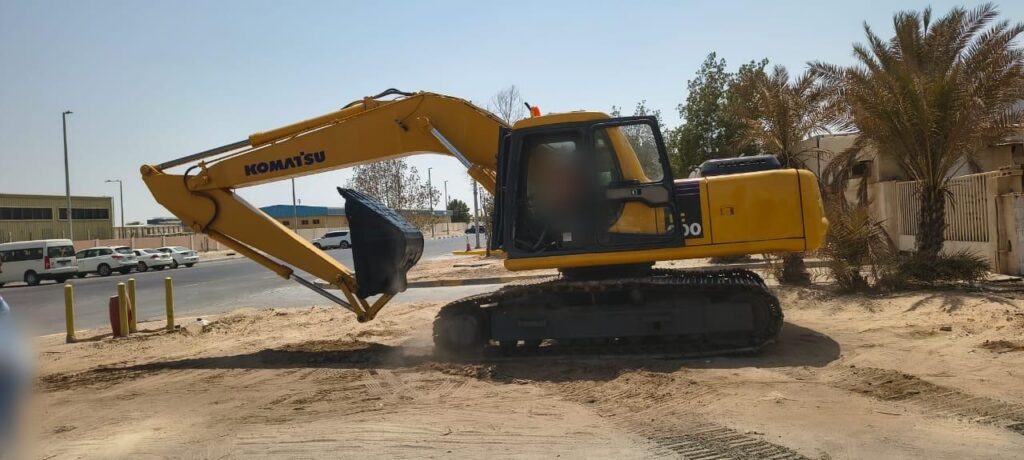 Komatsu excavator at work