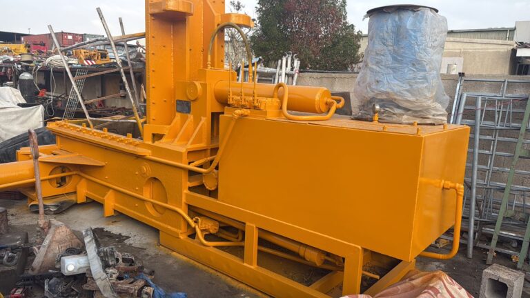 Hydraulic scrap baler – Malik Group, Abu Dhabi